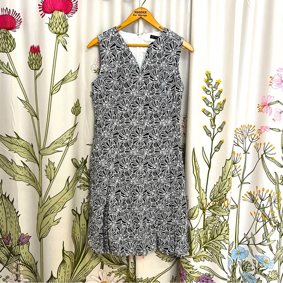 Sleeveless Black and White Floral Pattern Brooks Brothers Midi Dress - Size 4 - Picture 1 of 8